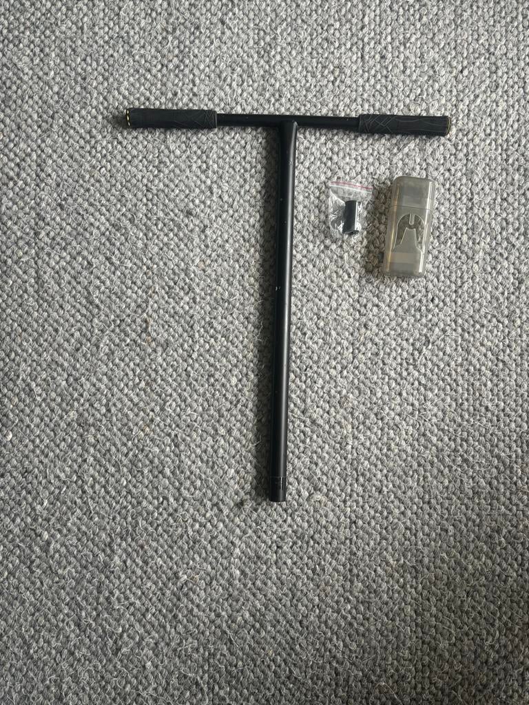 Striker Gravis Bar 710mm + Ethic Handvatten, Fietsen en Brommers, Steps, Gebruikt, Gewone step, Ophalen