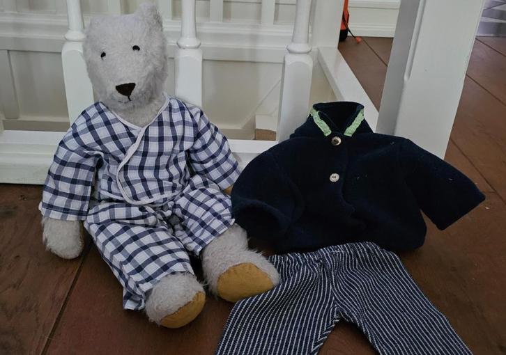Flip de ( school)beer- de enige echte!!- met kleding, Verzamelen, Beren en Cherished Teddies, Gebruikt, Stoffen beer, Overige merken