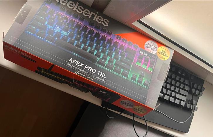 Steelseries Apex Pro TKL, Computers en Software, Toetsenborden, Zo goed als nieuw, Qwerty, Bedraad, Gaming toetsenbord, Ophalen of Verzenden