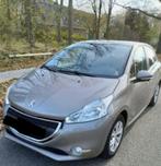 Peugeot 208 1.2 VTI 60KW/82PK 5-D 2014 Grijs, Voorwielaandrijving, Stof, Parkeersensor, Zwart