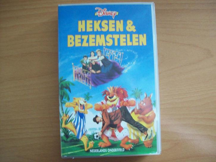 Heksen & Bezemstelen (Walt Disney) Angela Lansbury, Cd's en Dvd's, VHS | Kinderen en Jeugd, Zo goed als nieuw, Kinderprogramma's en -films