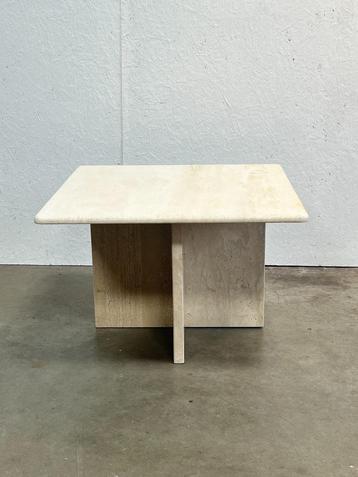 Vintage Travertin Salontafel, Vierkant, Italië 1970's beschikbaar voor biedingen