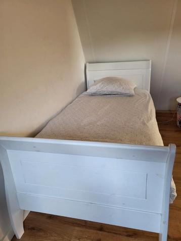 Massief Houten Bed – 90x200 cm – Zonder Matras –  beschikbaar voor biedingen