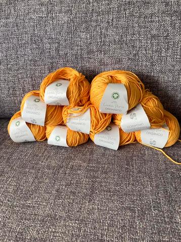 Pakket van 9 Bollen Lana Grossa Organico kleur 123 beschikbaar voor biedingen
