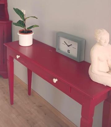 Dressoir tafel rood