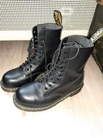 Dr. Martens mt 42, Ophalen of Verzenden, Zo goed als nieuw, Zwart