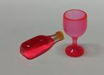 Poppenhuis glas met fles,Kijk, Kies en Koop!, Verzamelen, Poppenhuizen en Toebehoren, Gebruikt, Ophalen of Verzenden, Vintage Miniaturen