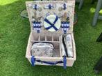 Picknickmand 4 persoons zgan groot model + inhoud, Ophalen of Verzenden, Zo goed als nieuw
