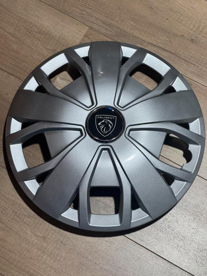 Peugeot Boxer Knaus 16 Inch (Camper Wieldoppen)Nieuw in Doos, Auto diversen, Wieldoppen, Nieuw, Ophalen of Verzenden