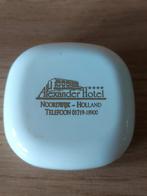 VINTAGE ALEXANDER HOTEL NOORDWIJK HOTELZEEPJE IN ZEEPDOOSJE, Verzenden, Zo goed als nieuw, Overige typen, Gevuld
