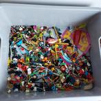 Enorme partij Lego accessoires en wapens!, Kinderen en Baby's, Speelgoed | Duplo en Lego, Ophalen of Verzenden, Gebruikt, Losse stenen