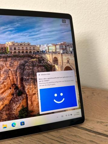 Microsoft Surface Pro 8 i5 1145G7 | 8GB | 256GB SSD beschikbaar voor biedingen