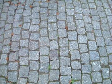 100m2 Portugees graniet grijs 9-11cm kinderkoppen kassei oud beschikbaar voor biedingen