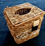 Tissue box van riviera maison riet nieuw, Huis en Inrichting, Woonaccessoires | Schalen en Manden, Ophalen of Verzenden, Zo goed als nieuw