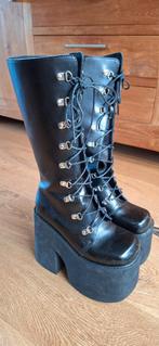 Laarsen met plateauzool (14 cm hoog bij hak) maat 37, Kleding | Dames, Schoenen, Hoge laarzen, Zwart, Ophalen of Verzenden, Zo goed als nieuw