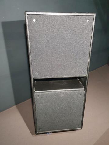 Subwoofer dubbel 18 inch  beschikbaar voor biedingen