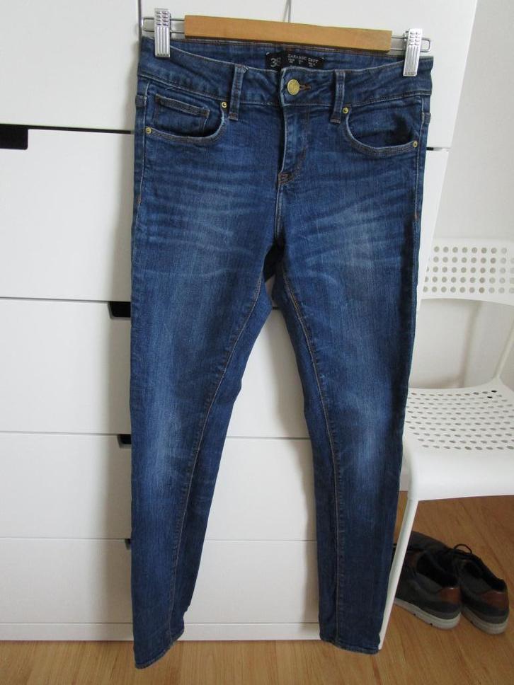 Zara - skinny spijkerbroek damesmaat 38, Kleding | Dames, Spijkerbroeken en Jeans, Zo goed als nieuw, W30 - W32 (confectie 38/40)