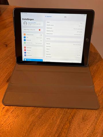 Apple iPad 5 2017 32GB Zwart met 4G prima staat IOS16.7.11 beschikbaar voor biedingen