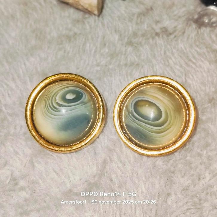 Vintage oorclips Catalin bakeliet, Sieraden, Tassen en Uiterlijk, Antieke sieraden, Oorbellen, Overige materialen, Ophalen of Verzenden