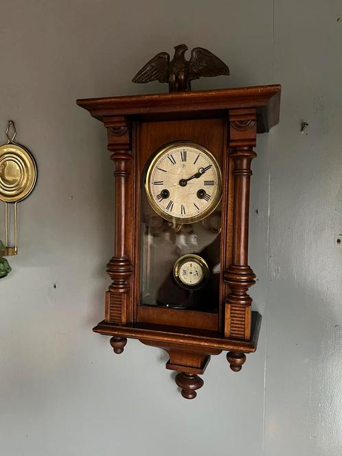 Junghans Antieke Oude Houten Hangklok Klok Wandklok Adelaar, Antiek en Kunst, Antiek | Klokken, Ophalen of Verzenden