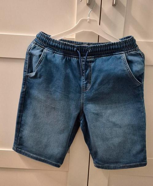 Korte spijkerbroek blauw maat 158, Kinderen en Baby's, Kinderkleding | Maat 158, Zo goed als nieuw, Jongen, Broek, Ophalen of Verzenden