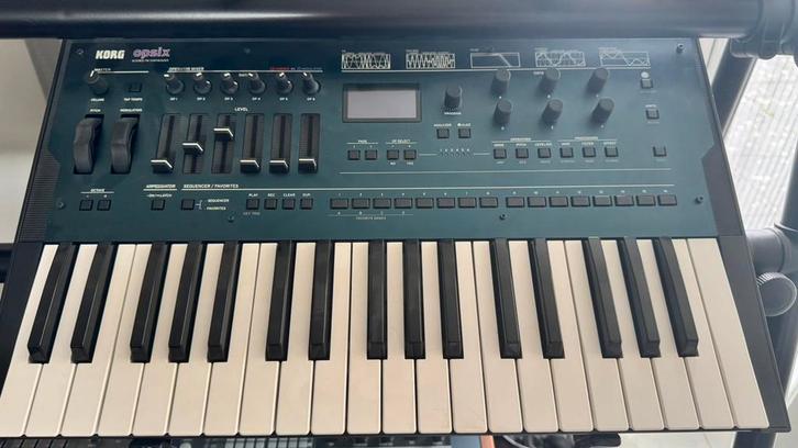 Korg Opsix FM synthesizer– Mint Condition, Muziek en Instrumenten, Synthesizers, Zo goed als nieuw, Overige aantallen, Korg, Met koffer of flightcase