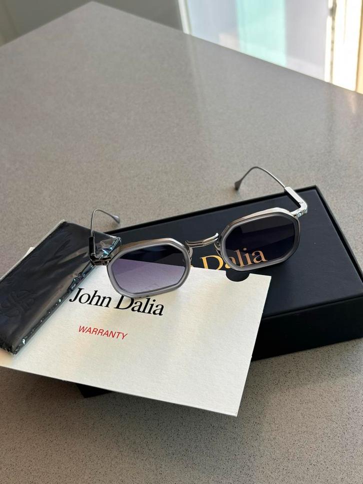 John Dalia Samuel Zonnebril - Nieuw in Verpakking, Sieraden, Tassen en Uiterlijk, Zonnebrillen en Brillen | Heren, Nieuw, Zonnebril
