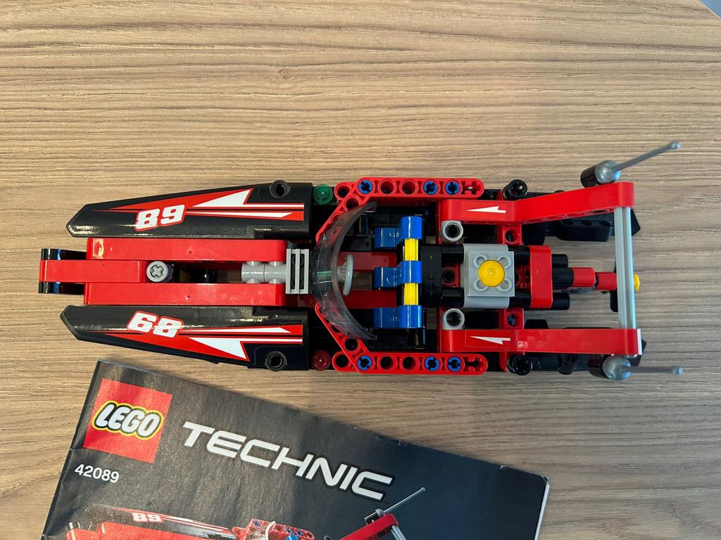 Lego Technic 42089 Speedboot - Complete Set, Ophalen of Verzenden, Zo goed als nieuw, Complete set, Lego