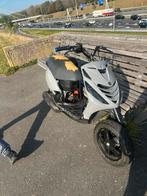 150cc piaggio zip  hexa mo5, Fietsen en Brommers, Scooters | Piaggio, Tweetakt, Gebruikt, Maximaal 45 km/u, Zip