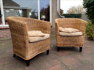 Rotan stoelen beschikbaar voor biedingen