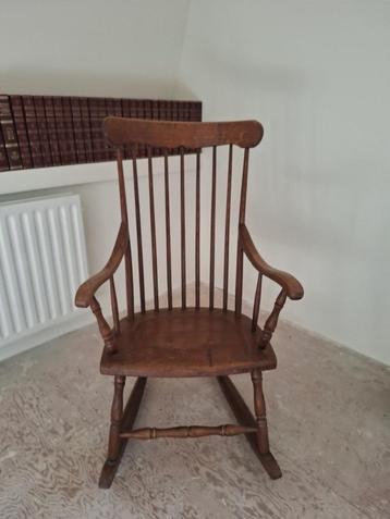 Schommelstoel beschikbaar voor biedingen