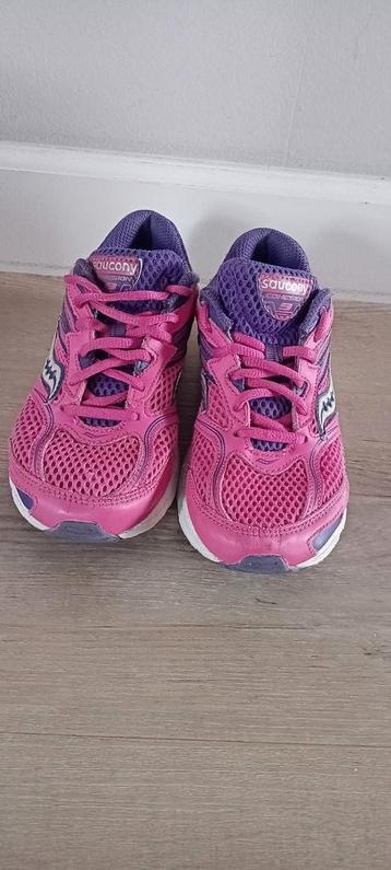 Saucony gymschoenen maat 33.5 beschikbaar voor biedingen