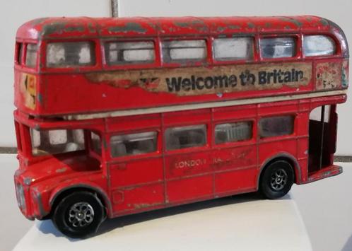 GORGI. London Transporter Routemaster. 1 : 32., Hobby en Vrije tijd, Modelauto's | 1:32, Gebruikt, Bus of Vrachtwagen, Corgi, Ophalen
