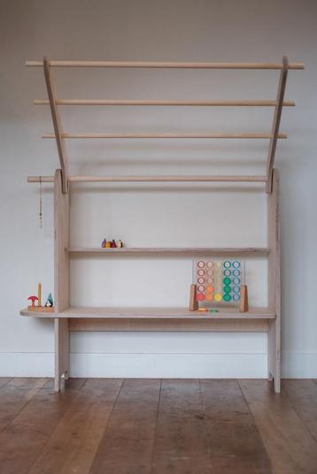 Playstand handgemaakt beuken of berken beschikbaar voor biedingen