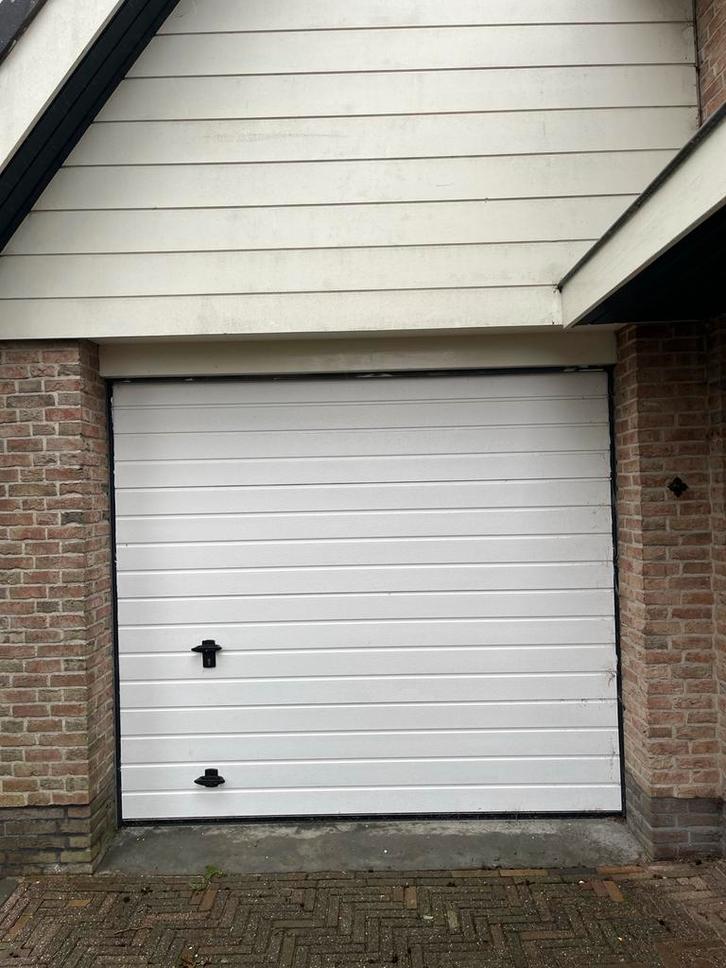 Sectionaal Garagedeur - Novoferm - 2375x2125, Doe-het-zelf en Verbouw, Deuren en Horren, Gebruikt, Garagedeur, 200 tot 215 cm