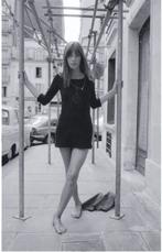 JANE BIRKIN onder de stelling op blote voeten, Verzenden, 1980 tot heden, Ongelopen, Sterren en Beroemdheden