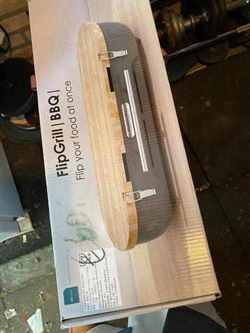 Nieuwe FlipGrill BBQ beschikbaar voor biedingen