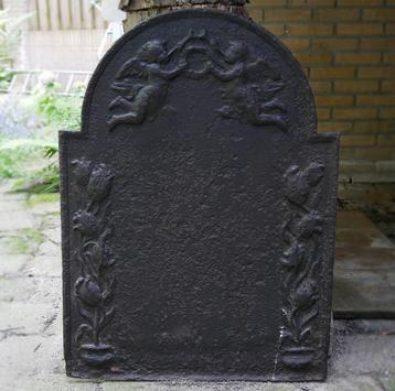 Mooie antieke haardplaat  beschikbaar voor biedingen