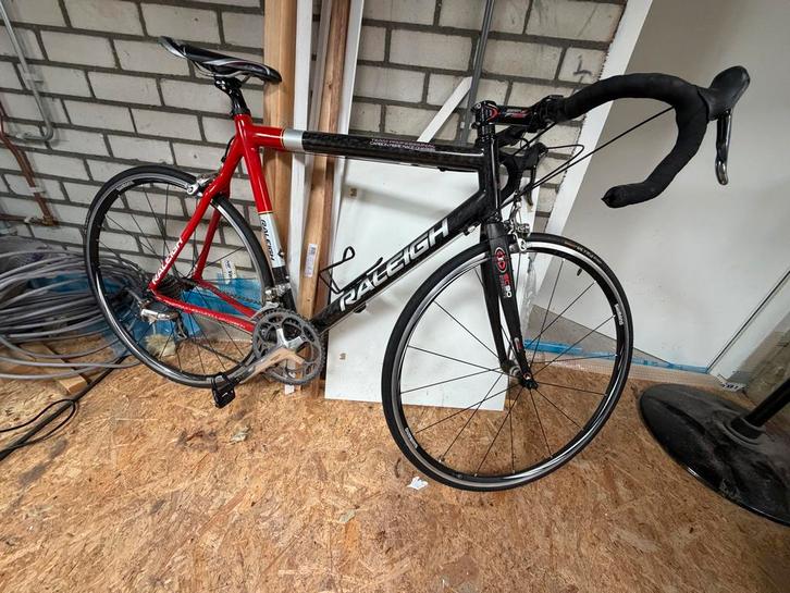 Raleigh Racefiets - Volledig Carbon, Fietsen en Brommers, Fietsen | Racefietsen, Gebruikt, Heren, Overige merken, Meer dan 20 versnellingen