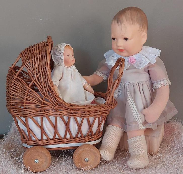 unieke uitgave, zeldzame Käthe Kruse rieten wagen met baby, Antiek en Kunst, Antiek | Speelgoed, Verzenden