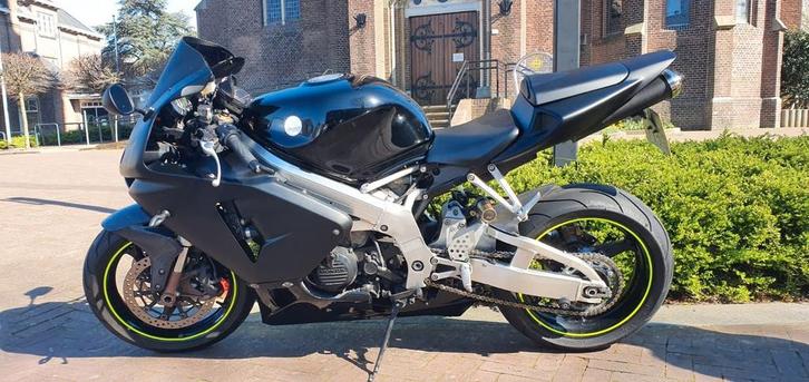 Honda VFR 750 RC36 Custom R1000RR/R600RR, Motoren, Motoren | Honda, Particulier, Sport, meer dan 35 kW, 4 cilinders, Motorrijbewijs A