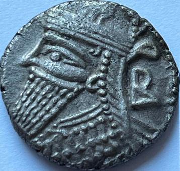 Partische Rijk schaarse en mooie tetradrachme ZJ beschikbaar voor biedingen