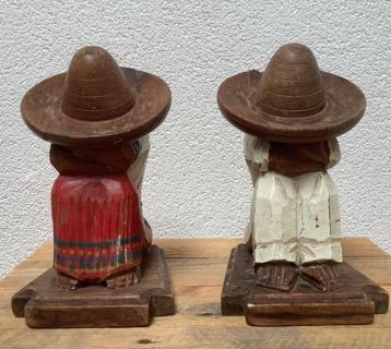 fraaie beeldjes, oa leuke Mexicanen en 60-er jaren beschikbaar voor biedingen