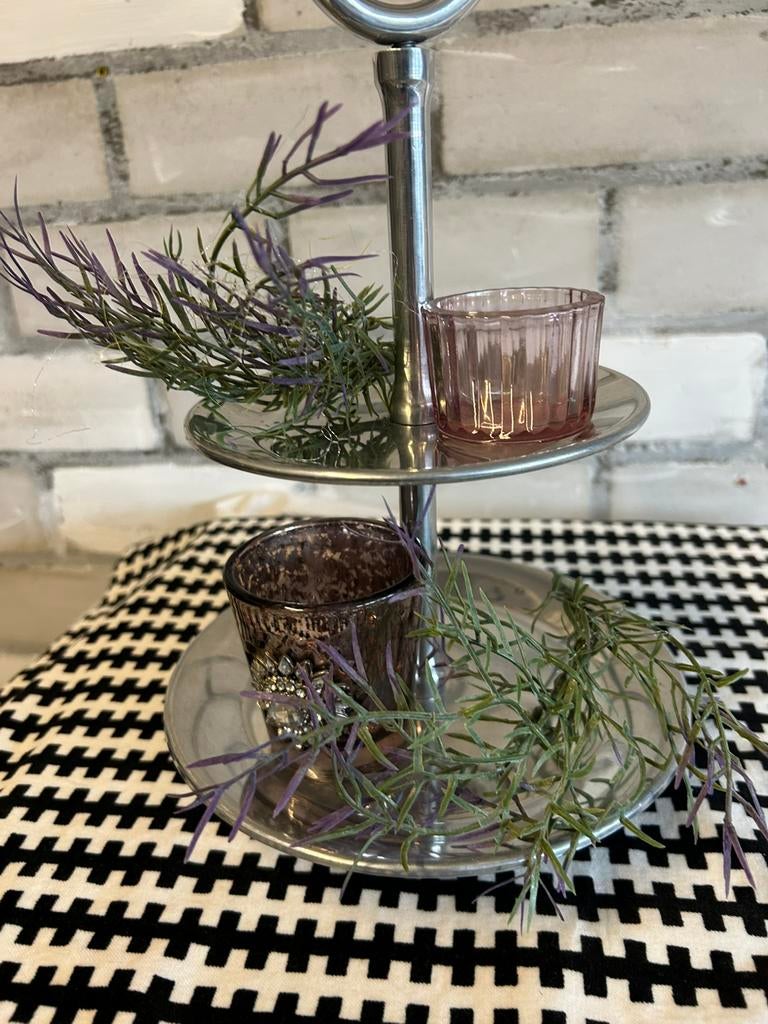 Leuke etagere zilver kleurig alluminium, Ophalen of Verzenden, Zo goed als nieuw