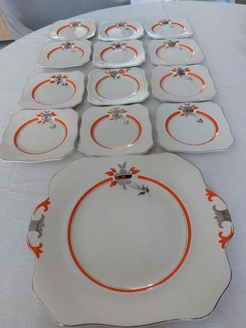 Art Deco gebaksservies 13 delig. beschikbaar voor biedingen