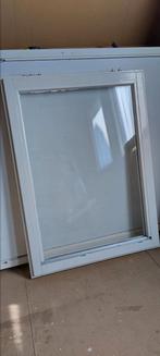 Raam met dubbel glas 66,5x89cm, Ophalen