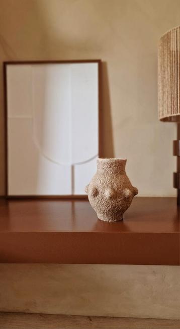 Handgemaakte Papier-maché Vaas - Organische Vorm beschikbaar voor biedingen
