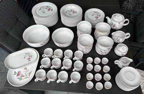 Servies set 12 personen zo goed als nieuw!, Huis en Inrichting, Keuken | Servies, Zo goed als nieuw, Compleet servies, Overige stijlen