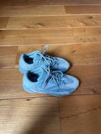 Yeezy boost 700, Ophalen of Verzenden, Zo goed als nieuw, Overige typen, Adidas