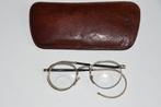Antieke bril met flexibele poten en hoes ca. 1930, Antiek en Kunst, Curiosa en Brocante, Ophalen of Verzenden